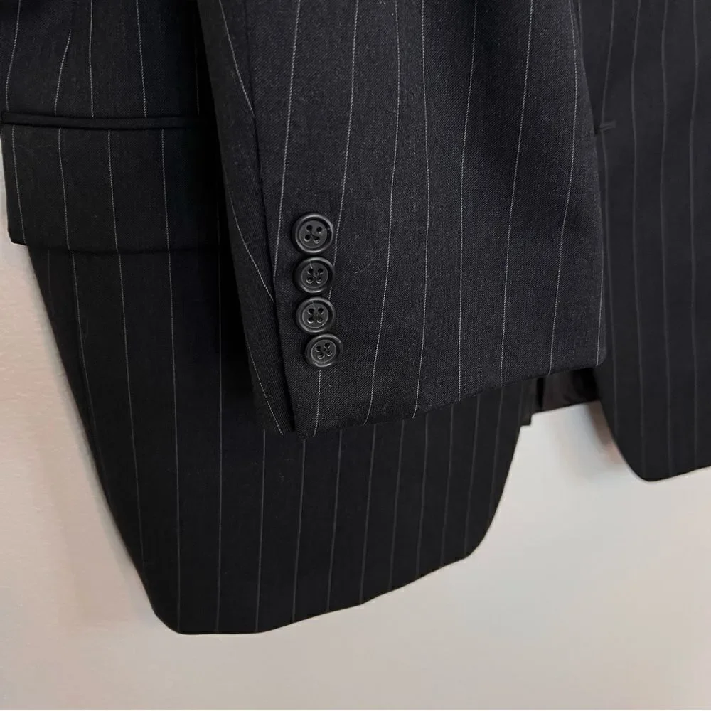 Burberry London Suit Jacket Men's Black Pin Stripe Wool 2 Button Size 40R Flaw